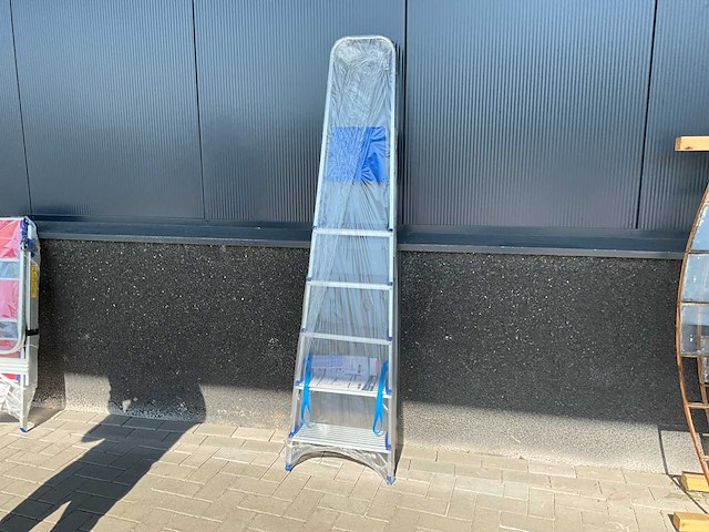 1100 uitzettrap - afbeelding 1 van  3