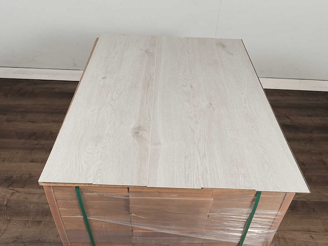 111 m2 laminaat plank - 1285 x 192 x 8 mm - afbeelding 3 van  4