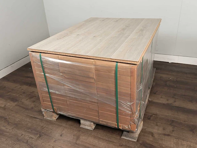 113 m2 laminaat plank - 1285 x 192 x 8 mm - afbeelding 4 van  4