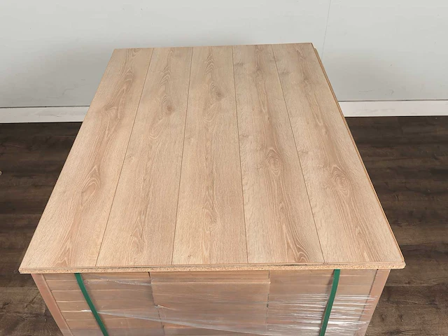 113 m2 laminaat plank - 1285 x 192 x 8 mm - afbeelding 3 van  4