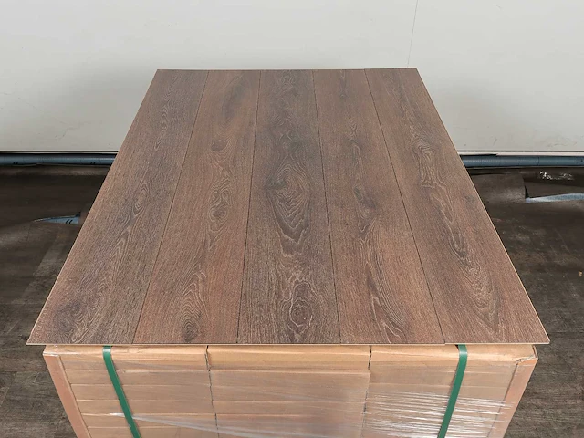 113 m2 laminaat plank - 1288 x 195 x 8 mm - afbeelding 3 van  4