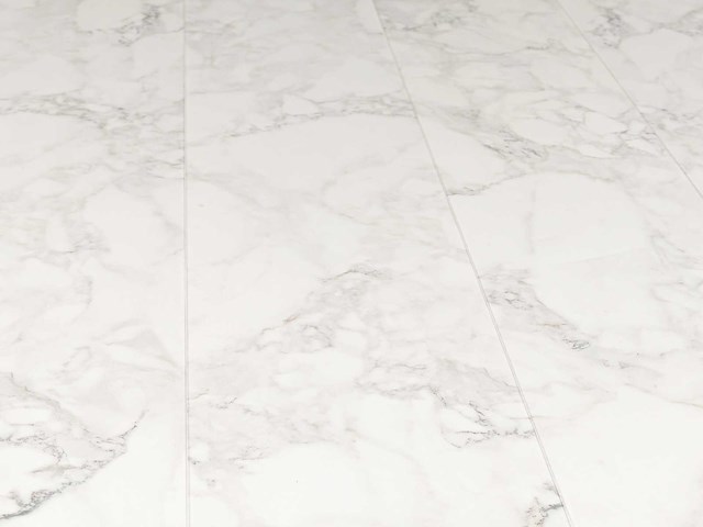 113 m2 laminaat plank - 1383 x 244 x 8,5 mm - afbeelding 1 van  4