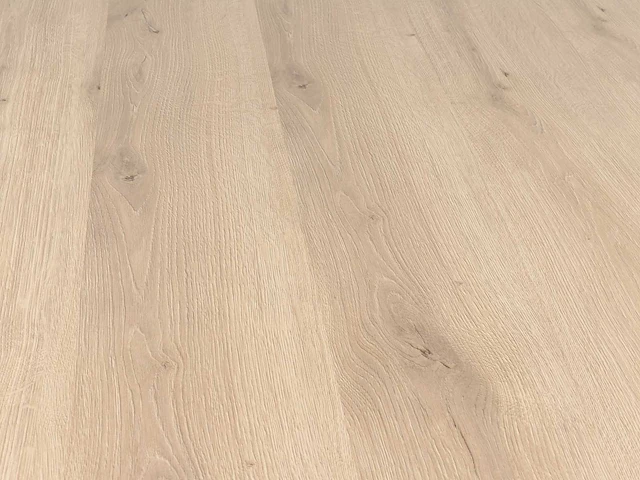 116 m2 laminaat plank - 1200 x 191 x 7,5 mm - afbeelding 1 van  4