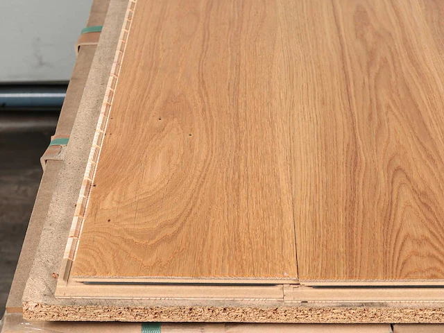 116 m2 parket eiken mutliplank - 1092 x 180 x 14 mm - afbeelding 2 van  4