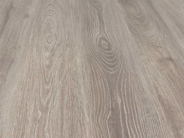 118 m2 laminaat plank - 1285 x 192 x 7 mm - afbeelding 1 van  4