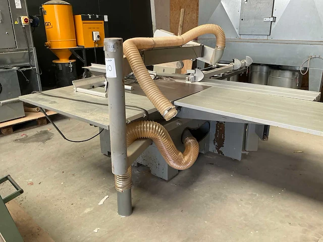 1196 altendorf f45 formaatcirkelzaagmachine - afbeelding 10 van  15