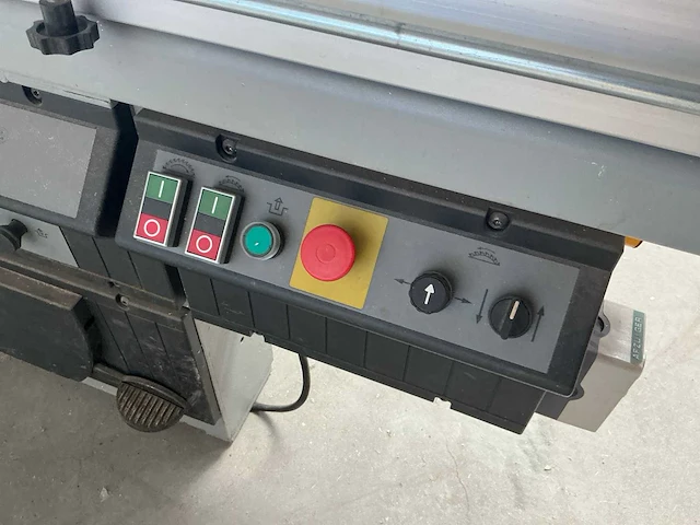 1196 altendorf f45 formaatcirkelzaagmachine - afbeelding 14 van  15