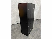 12-deurs lockerkast zwart met sleutels - afbeelding 6 van  7