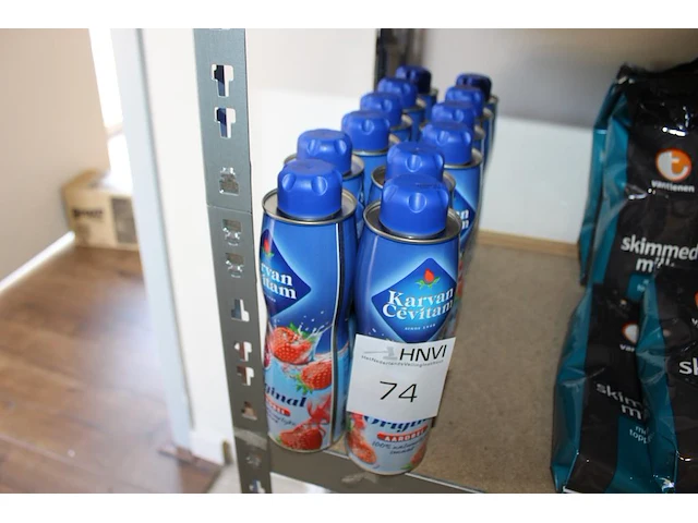 12 flessen aarbeiensiroop carvan cevitam. - afbeelding 1 van  2