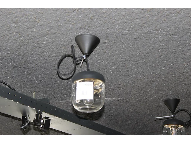 12 hanglampen met glazen kap met doorsnede 15 cm. - afbeelding 2 van  2