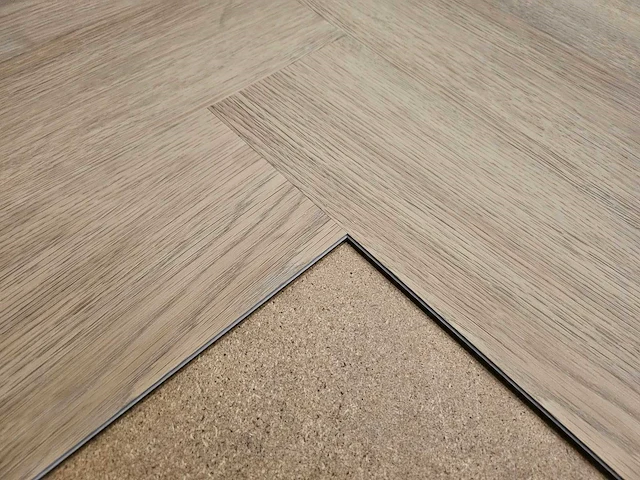 12 m2 pvc spc click visgraat - 750 x 150 x 5 mm - afbeelding 2 van  3