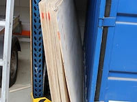 12 multiplex platen met afmeting 244 x 122 cm. - afbeelding 2 van  2