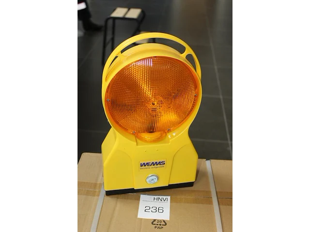 12 waarschuwing/afzetlampen in doos weams incl. accu's - afbeelding 3 van  4
