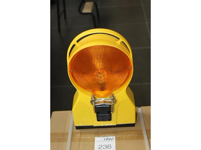 12 waarschuwing/afzetlampen in doos weams incl. accu's - afbeelding 4 van  4