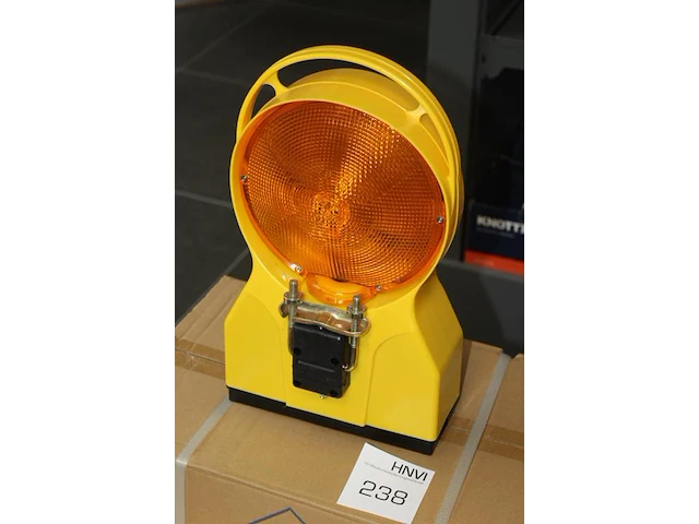 12 waarschuwing/afzetlampen in doos weams incl. accu's - afbeelding 4 van  4