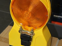 12 waarschuwing/afzetlampen in doos weams incl. accu's - afbeelding 4 van  4