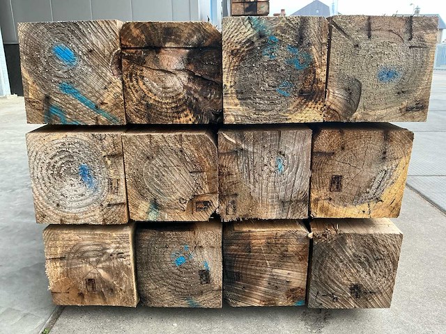 120 stuks radiata pine 300x30x30 reclaimd wood - afbeelding 5 van  14