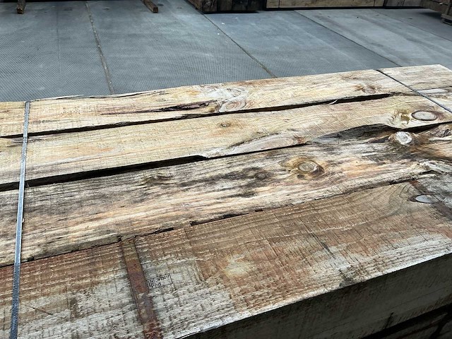 120 stuks radiata pine 300x30x30 stuwhout reclaimd wood - afbeelding 3 van  14