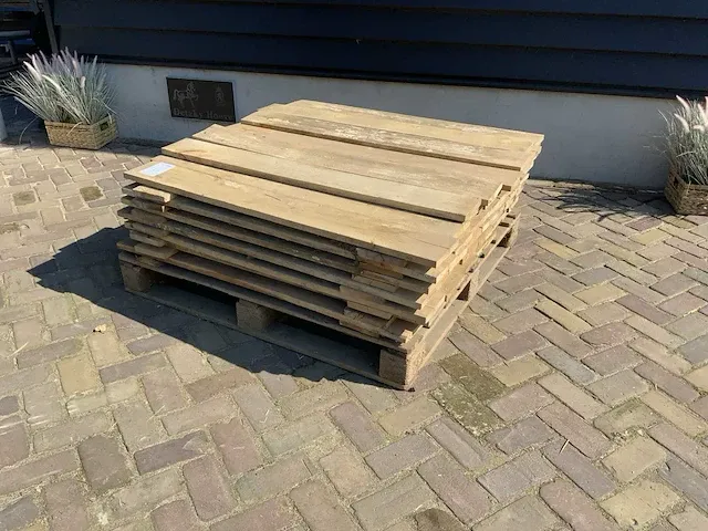 1200mm grenen plank (55x) - afbeelding 1 van  3