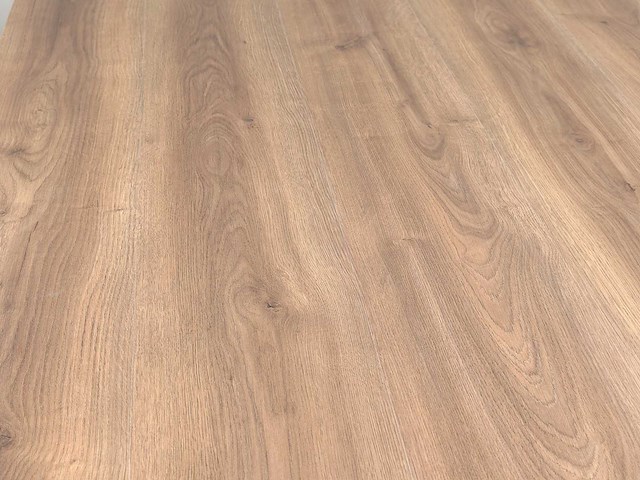 122 m2 laminaat plank - 1383 x 193 x 8 mm - afbeelding 1 van  4