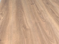122 m2 laminaat plank - 1383 x 193 x 8 mm - afbeelding 1 van  4