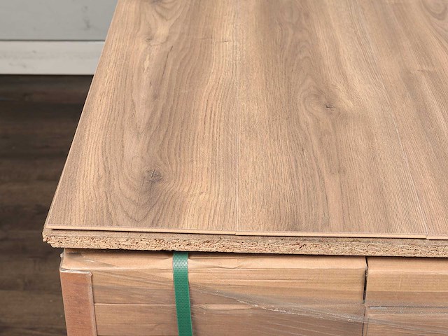 122 m2 laminaat plank - 1383 x 193 x 8 mm - afbeelding 2 van  4