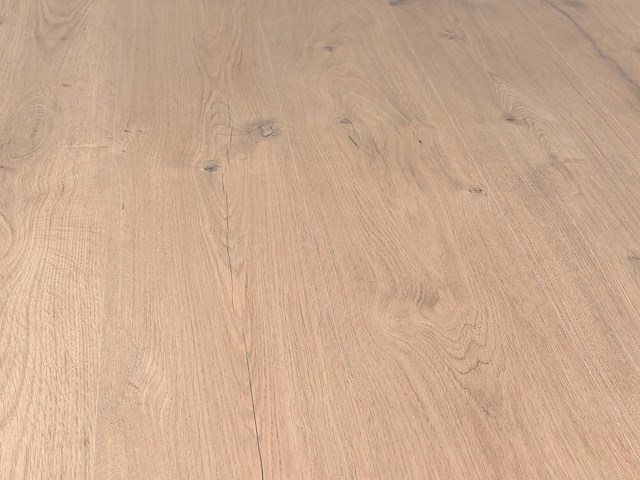 122 m2 laminaat plank - 1383 x 193 x 8 mm - afbeelding 1 van  4