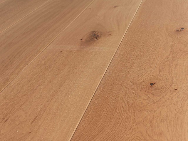 124 m2 parket eiken xl mutliplank - 2200 x 207 x 14 mm - afbeelding 1 van  4