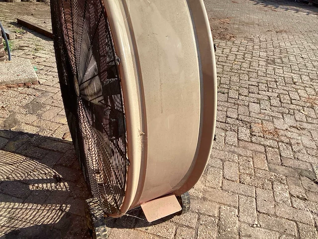 125 cm diameter - ventilator - afbeelding 4 van  4