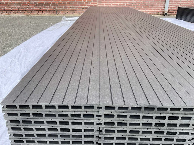 12,6 m² composiet vlonderplank antraciet 420x25x2.3 cm - afbeelding 6 van  6