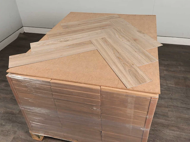 129 m2 pvc dryback visgraat - 632 x 158 x 2,5 mm - afbeelding 4 van  4