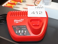 12v acculader milwaukee - afbeelding 1 van  1