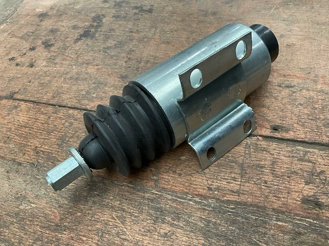 12v solenoid - afbeelding 3 van  3