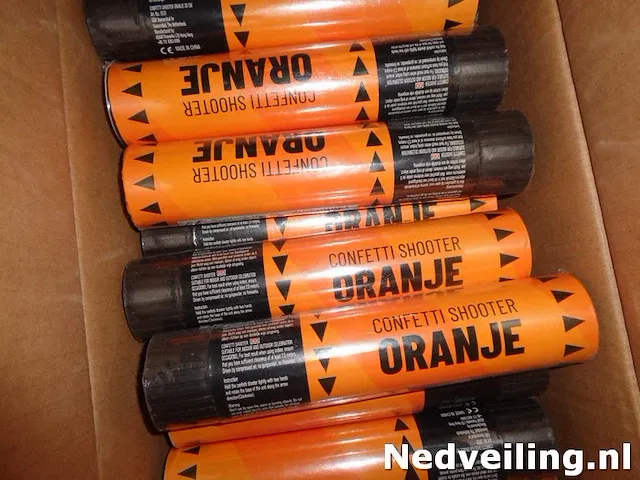 12x confetti shooter oranje 20cm - afbeelding 1 van  3