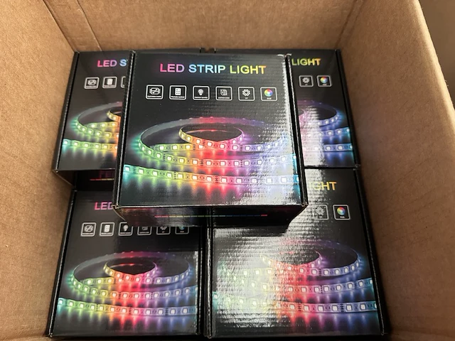 12x led rgb strip 5 meter - afbeelding 1 van  4