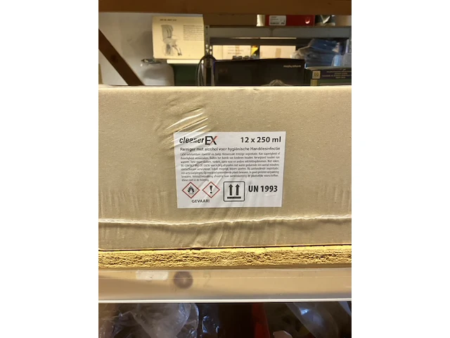 12x reiniger met alcohol prod.datum 21 05 2020 - afbeelding 5 van  5