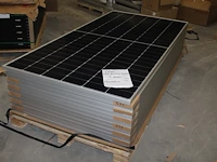 13 zonnepanelen longi lr5-72hih-535m. afmeting 113x226 cm. - afbeelding 1 van  3