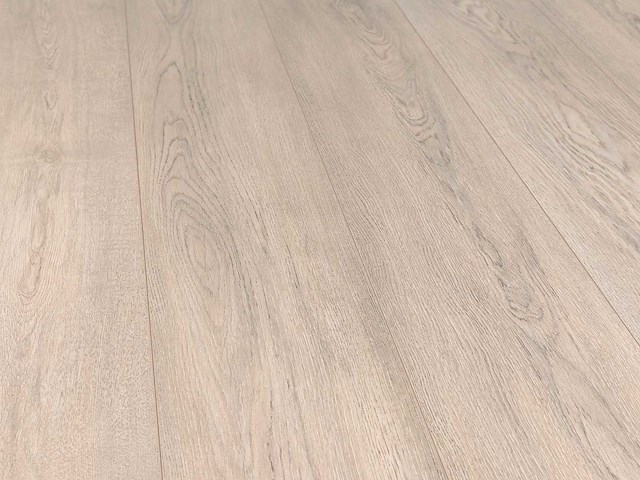 133 m2 laminaat plank - 1383 x 193 x 7 mm - afbeelding 1 van  4