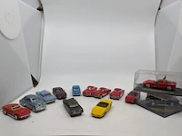 13x miniatuur o.a. vitesse, dinky toys, solido - afbeelding 1 van  16