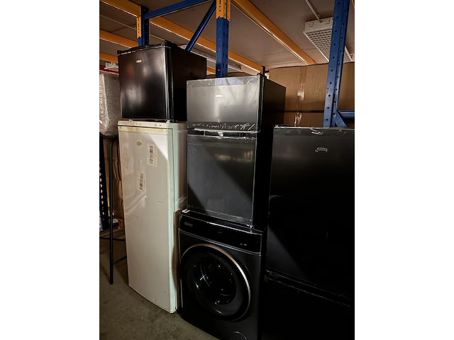 13x wasmachine's, koel-vriescombinatie's, minibars, vriezers beko, chiq - afbeelding 2 van  7