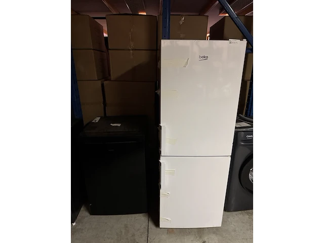 13x wasmachine's, koel-vriescombinatie's, minibars, vriezers beko, chiq - afbeelding 5 van  7