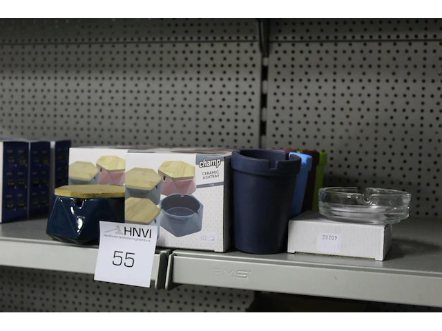 14 asbakken ashtray champ in diverse soorten, maten en kleuren - afbeelding 2 van  2