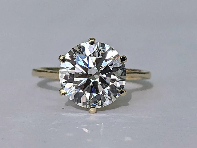 14 karaat geel gouden ring met 4,02 crt. diamant f vs1 igi gecertificeerd - afbeelding 7 van  9