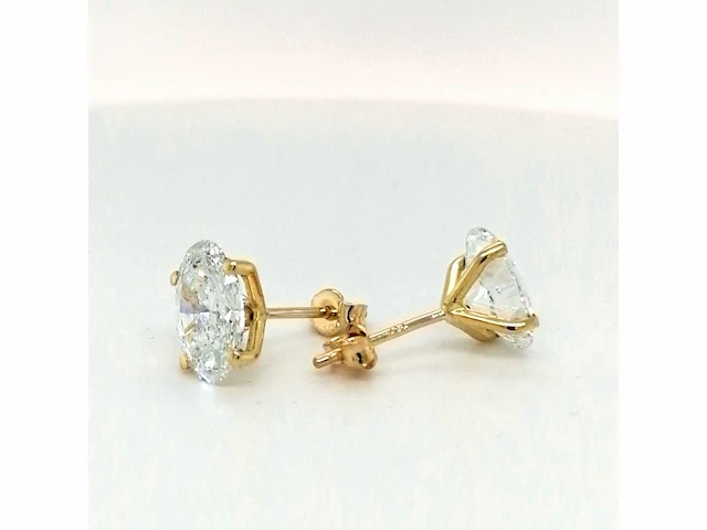 14 karaat geelgouden oorstekers met 4,10 crt. diamant - afbeelding 4 van  5