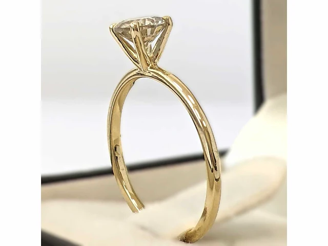 14 karaat geelgouden ring met 0,89 crt. natuurlijke diamant. - afbeelding 6 van  7