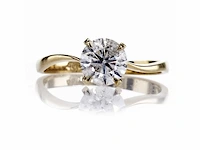 14 karaat geelgouden ring met 1,06 natuurlijke diamant - afbeelding 1 van  8