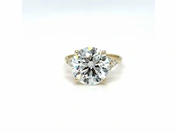 14 karaat geelgouden ring met 6,27 crt. diamant