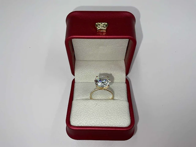 14 karaat geelgouden ring met 6,73 crt. diamant - afbeelding 8 van  9