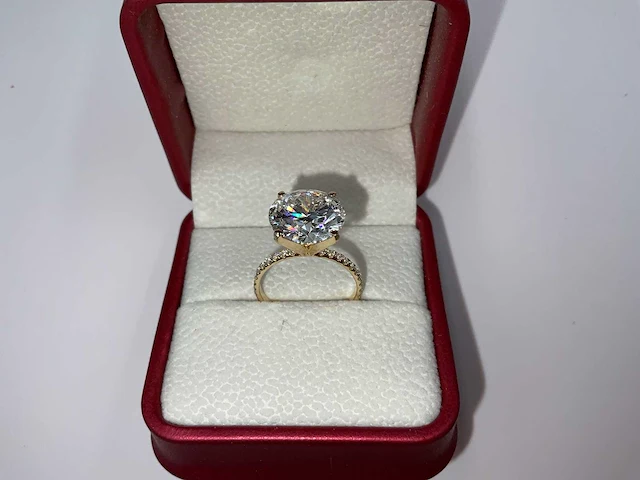 14 karaat geelgouden ring met 6,73 crt. diamant - afbeelding 9 van  9