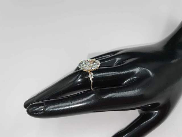 14 karaat geelgouden ring met 7,29 crt. diamant - afbeelding 2 van  12